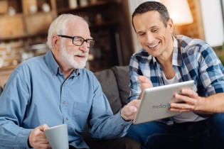 media4care Tablet Pflegende Angehörige